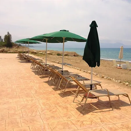 Evianta Sandy Beach Villas *